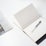 Poznámkový blok a pero na odpovede do poradne