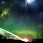 nočná obloha sfarbená do zelena