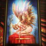 Anjel so zviazanými krídlami na obrázku karty zo sady Orákulum vízií